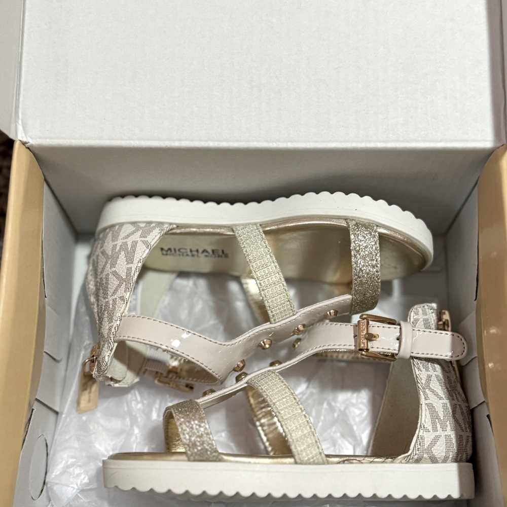 NWT Michael Kors Toddler Sandals 7C